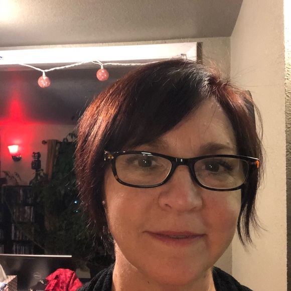 Meet your Posher, Maureen mackey - Picture 2 of 8